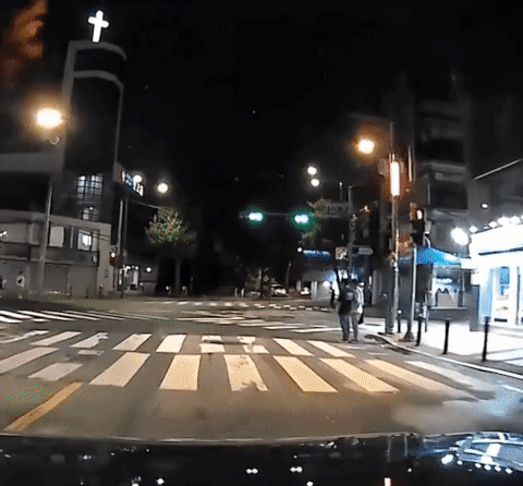 88E79F69-8B03-41F7-849C-D43D1743D7E1.gif